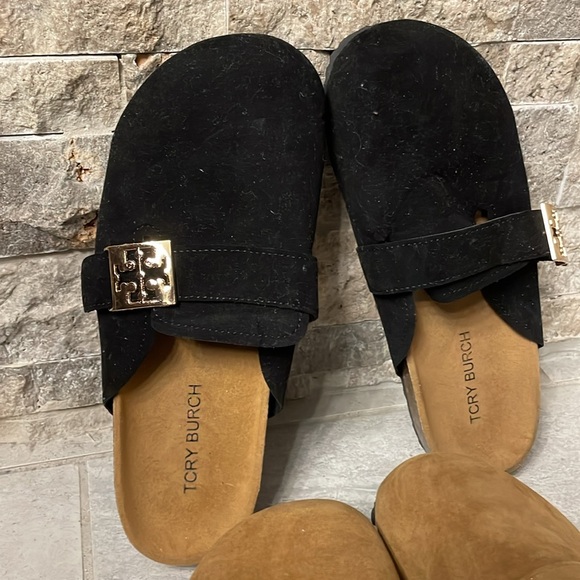 Designer Look Black and Tan Mules - Picture 2 of 7